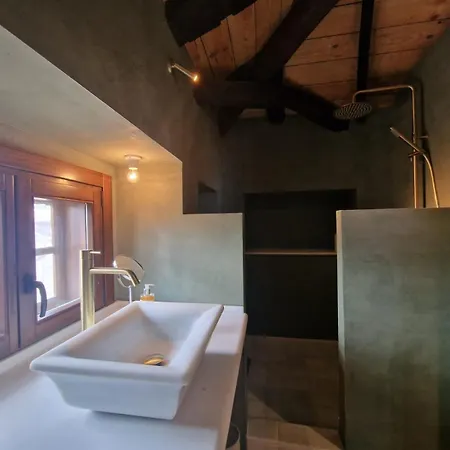 La Buhardilla * Llanes